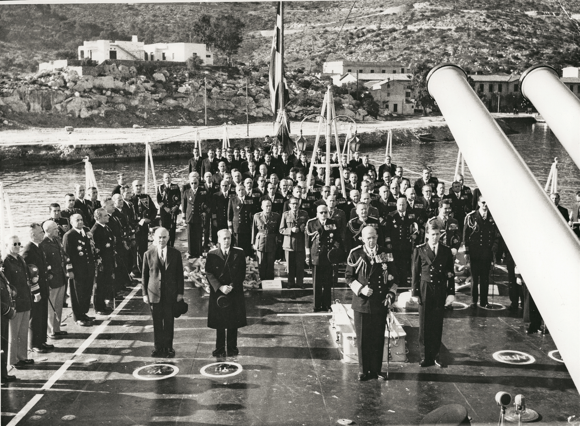 alma-pros-to-mellon-oi-belharra-enas-zontanos-thrylos-toy-polemikoy-naytikoy-milaei-stin-k4